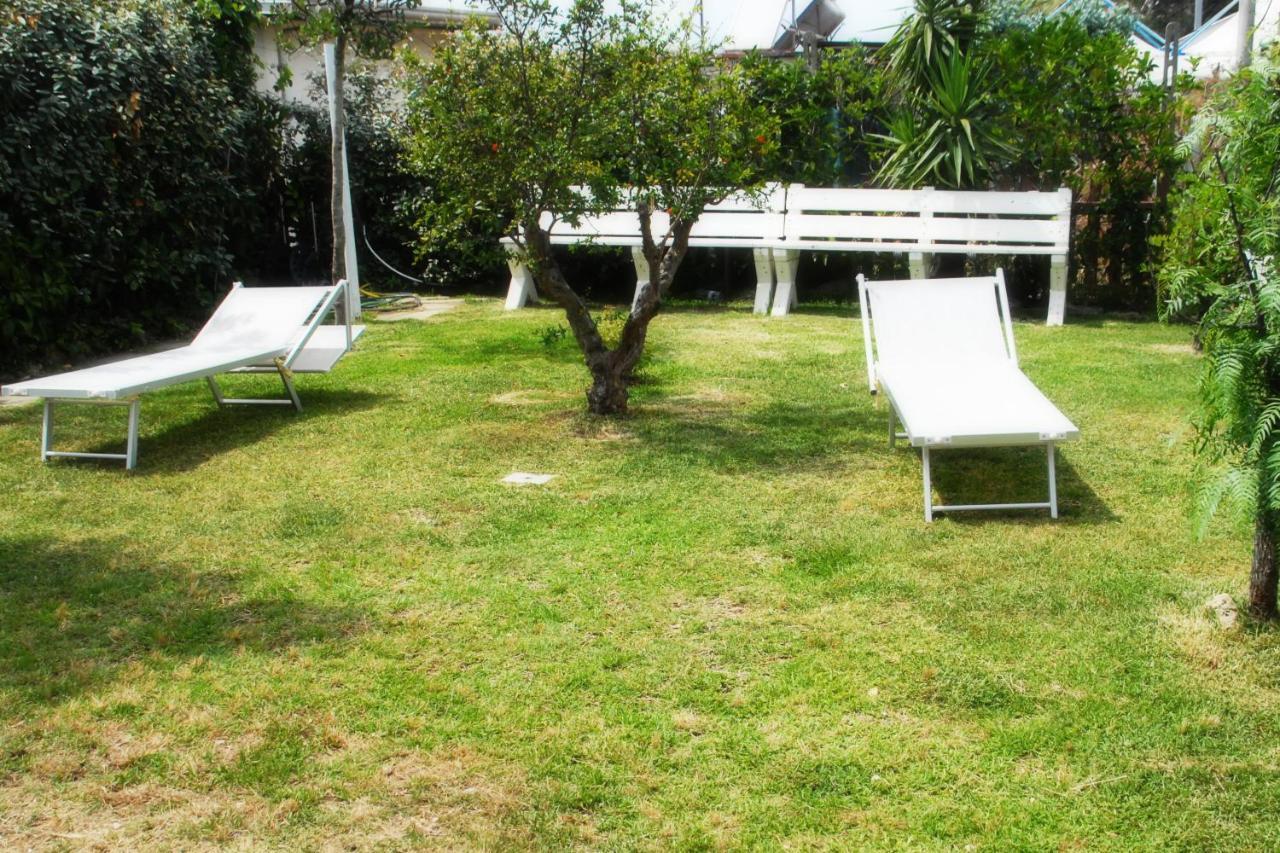 Marechiaro Paestum Hotel Buitenkant foto